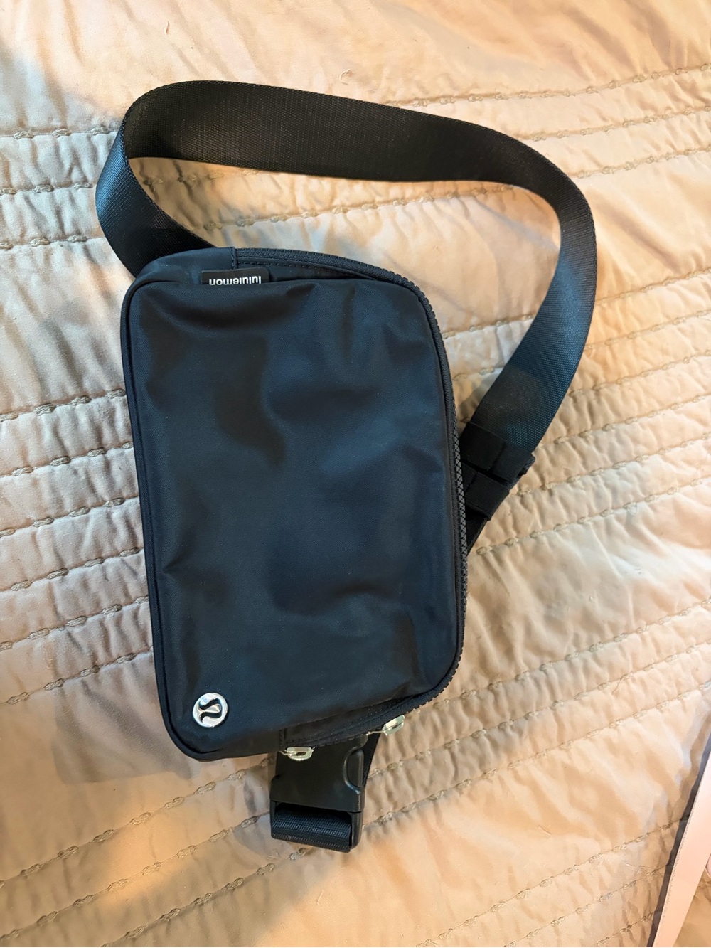 lululemon athletica Black Compact Sling Belt Bag